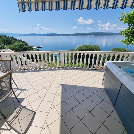 Niko Lux With Jacuzzi Only 70m From The شقة