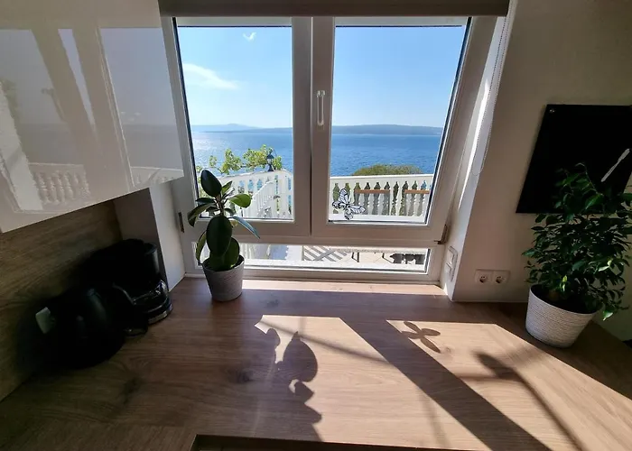 Niko Lux With Jacuzzi Only 70m From The