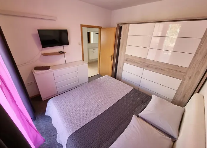 Niko Lux With Jacuzzi Only 70m From The * Dramalj