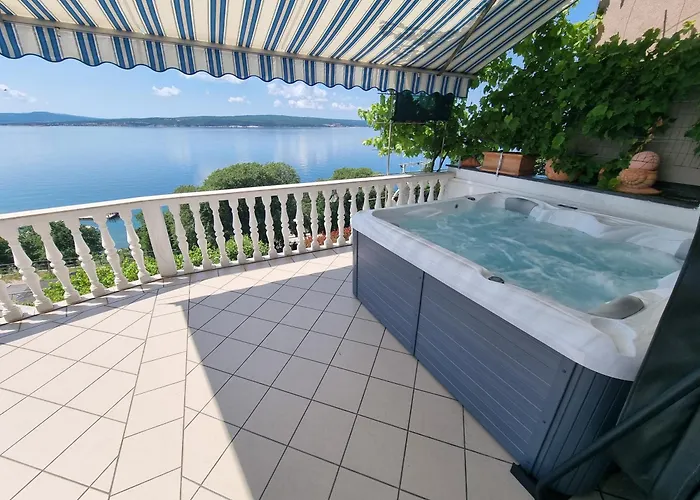 Niko Lux With Jacuzzi Only 70m From The
