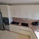 Niko Lux With Jacuzzi Only 70m From The 아파트 드라말리