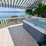 Niko Lux With Jacuzzi Only 70m From The