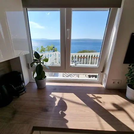 Niko Lux With Jacuzzi Only 70m From The