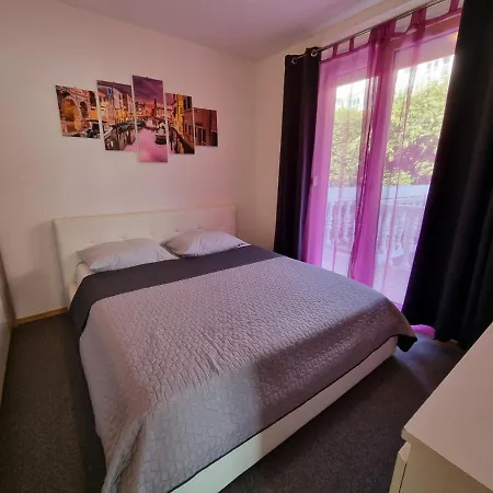 Niko Lux With Jacuzzi Only 70m From The *
