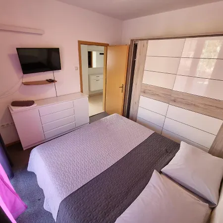 Niko Lux With Jacuzzi Only 70m From The * Dramalj